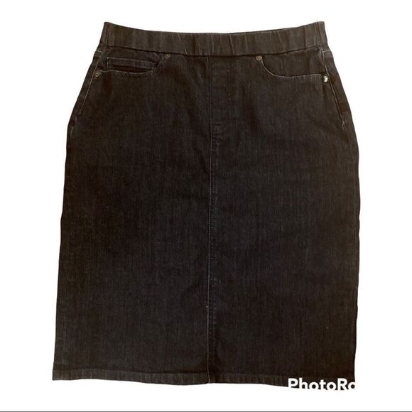 Eddie Bauer Black Denim Skirt - Picture 1 of 10
